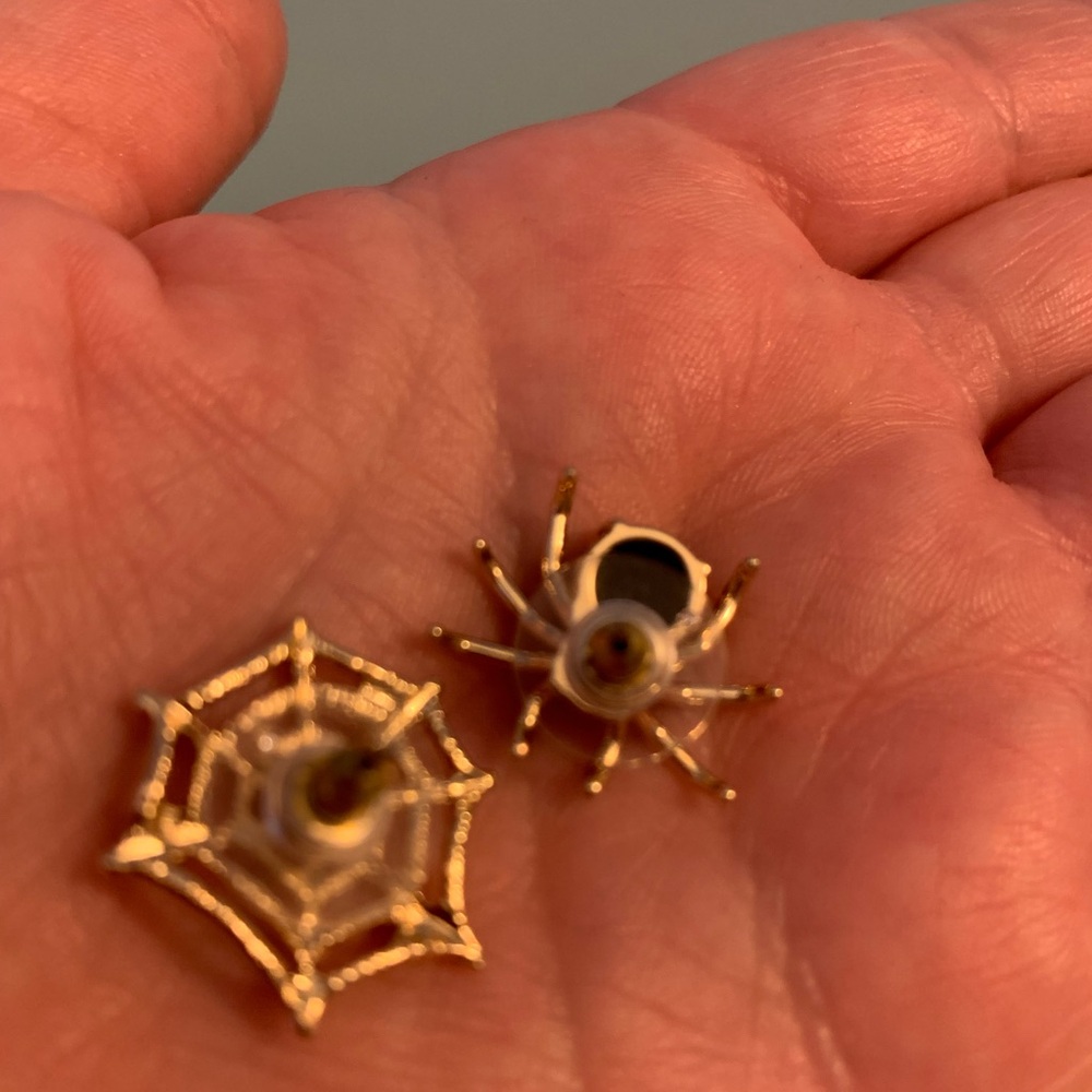 Betsey Johnson Gold Spider and Web Earrings with gems - Picture 4 of 4